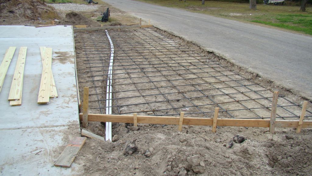 Forms rebar  landscape piping
